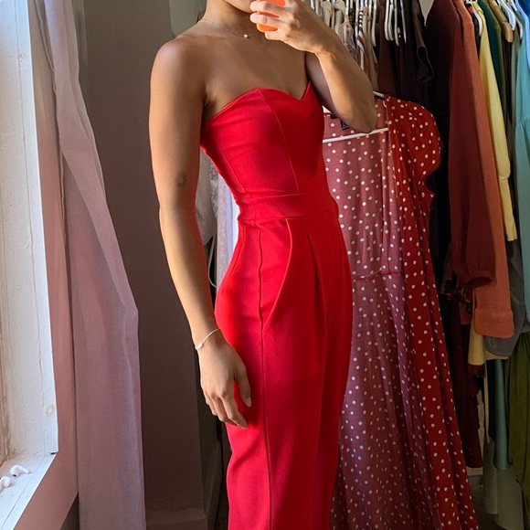 Express strapless red jumpsuit - Picture 2 of 4